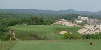 Club image The Bluffs Grand Ho Tram