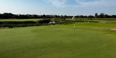 Club image Pole Golfowe Zawarcie