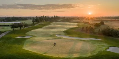 Club image Infinitum Golf