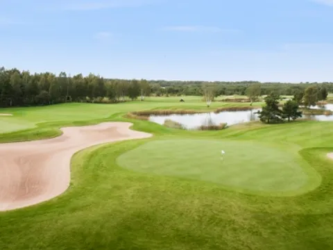 Kenttäopas Maailman Golfkentät kuva - Saare Golf