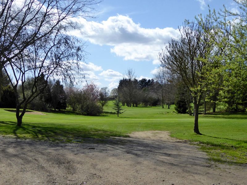 Sittingbourne & Milton Regis Golf Club • Starttijden en Beoordelingen