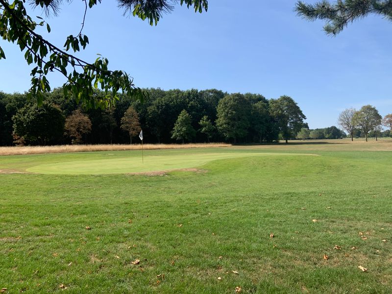 Golf De Loudun Fontevraud Domaine De Roiffé