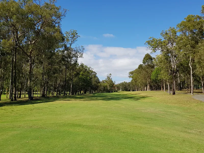 Arundel Hills Country Club, Gold Coast, Queensland Golf course information and reviews.