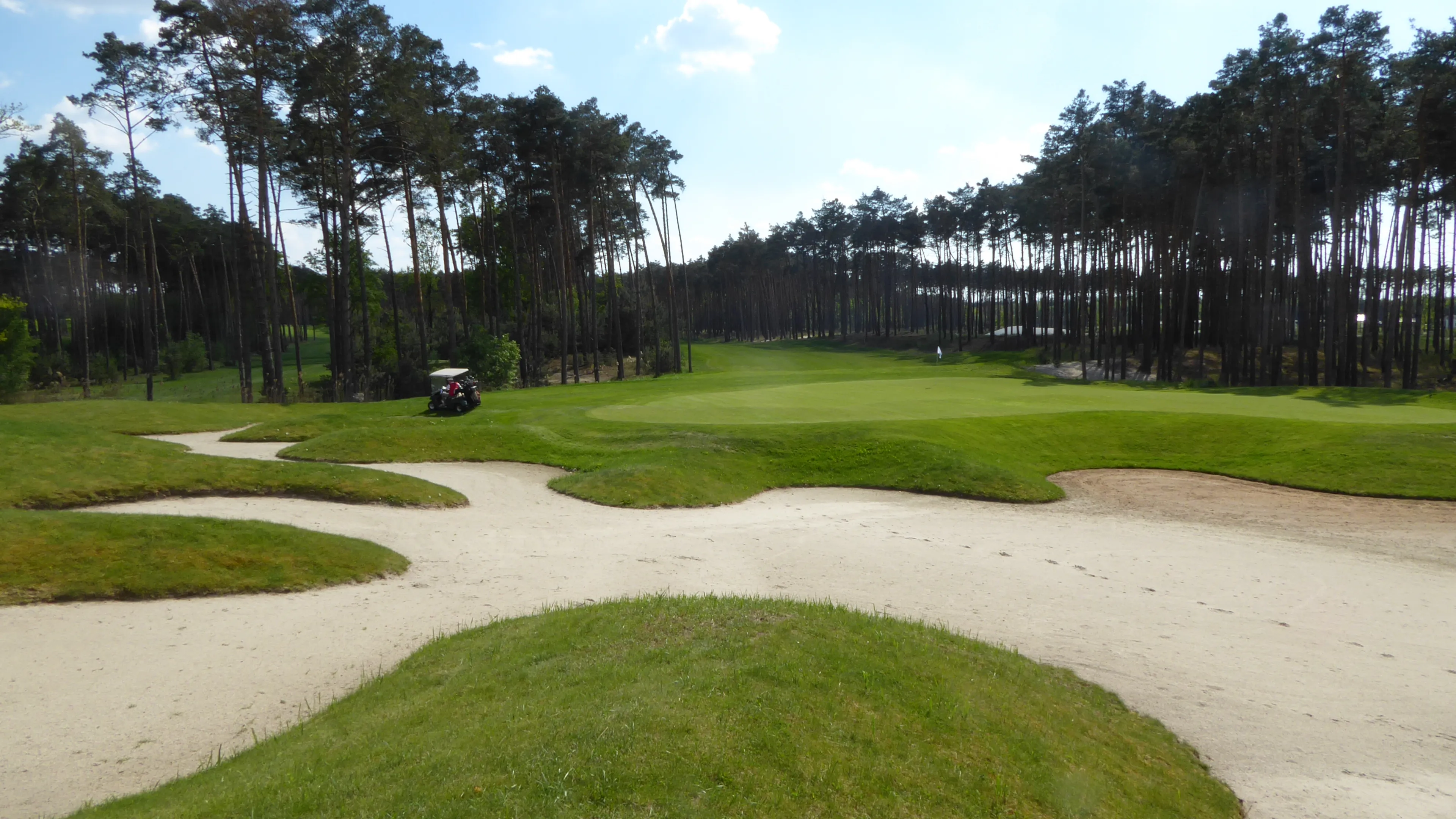 White Eurovalley Golf Resort (Eurovalley Golf Park Club)