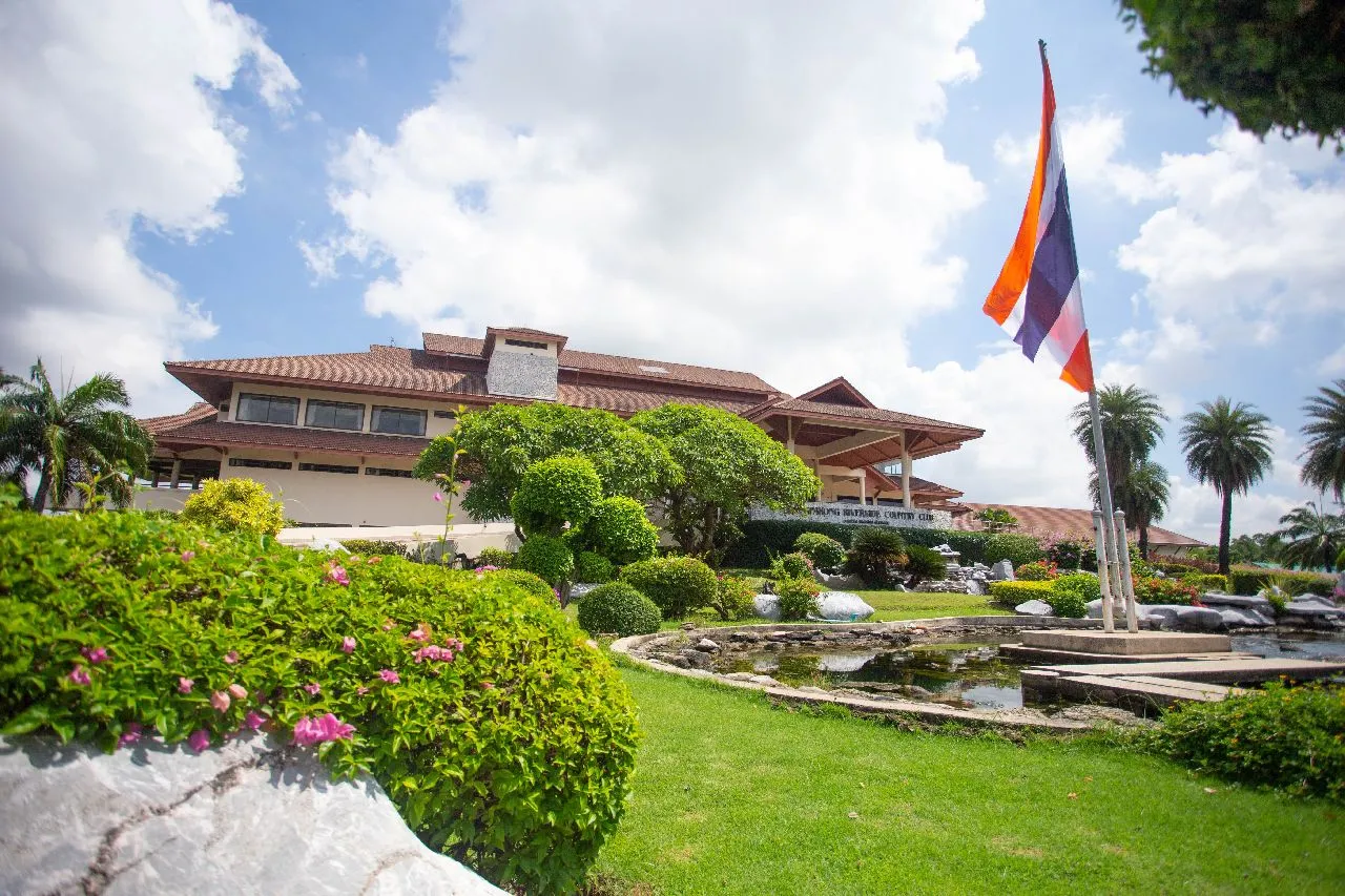 Bangpakong Riverside Country Club