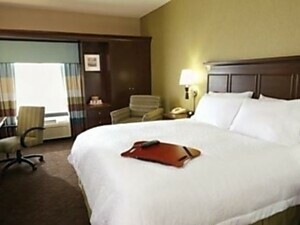 Information About Golf Hotel Hampton Inn Suites Oklahoma City